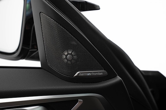 BMW i4 24 of 30