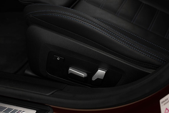 BMW i4 11 of 30