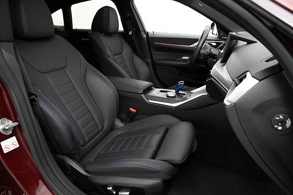 BMW i4 15 of 30