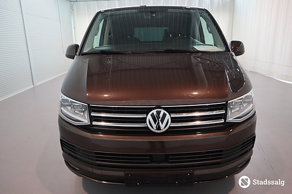 Volkswagen Kombi 2 of 10