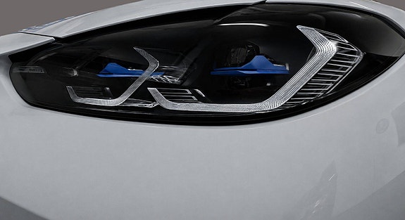 BMW i4 7 of 30