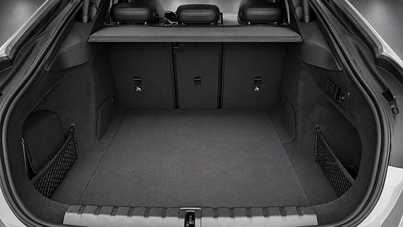 BMW i4 8 of 30