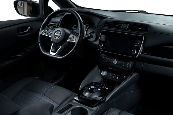 Nissan Leaf 30 of 30
