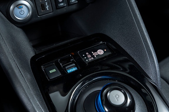 Nissan Leaf 18 of 30