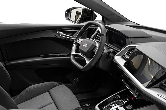 Audi Q4 e-tron 16 of 28