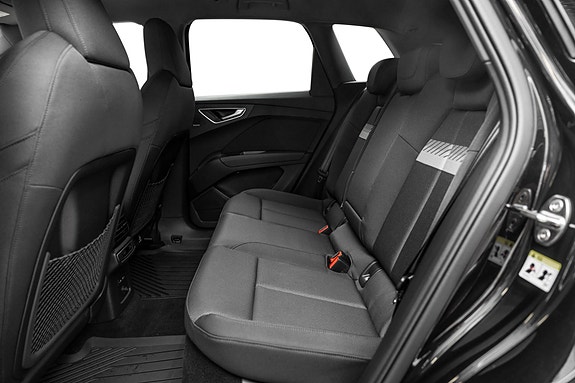 Audi Q4 e-tron 18 of 28