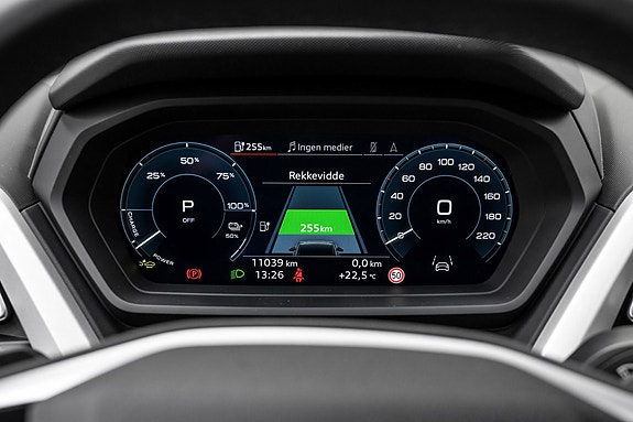 Audi Q4 e-tron 22 of 28