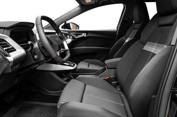 Audi Q4 e-tron 11 of 28