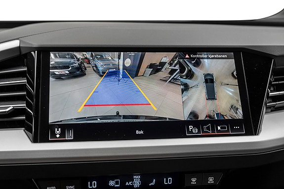 Audi Q4 e-tron 26 of 28