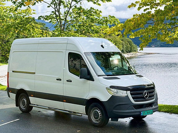 Mercedes-Benz Sprinter 6 of 13
