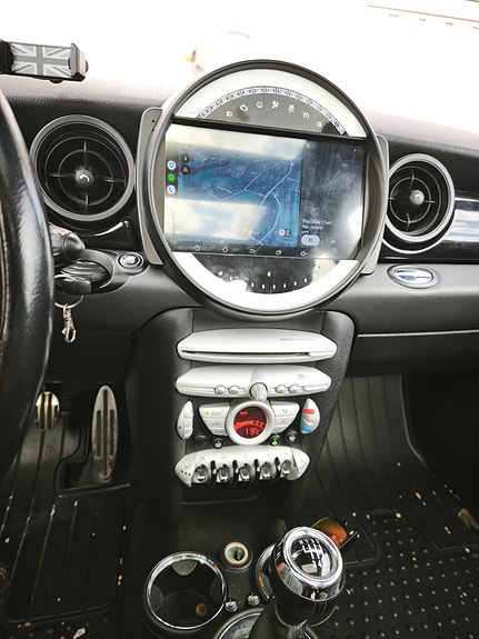 MINI Cooper S 7 of 8
