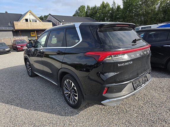 Maxus Euniq 6 3 of 21