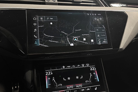 Audi Q8 e-tron 24 of 30