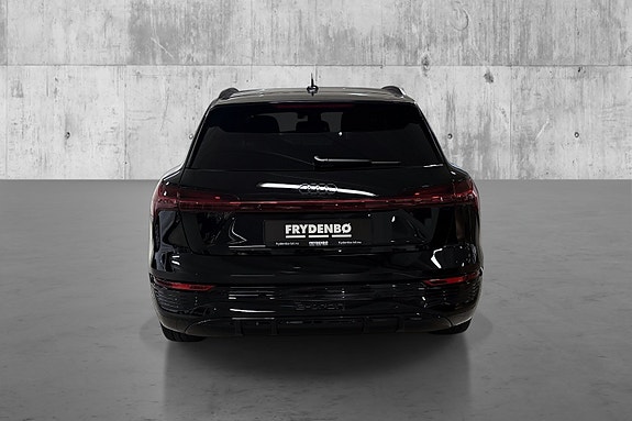 Audi Q8 e-tron 6 of 30