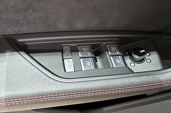 Audi Q8 e-tron 12 of 30