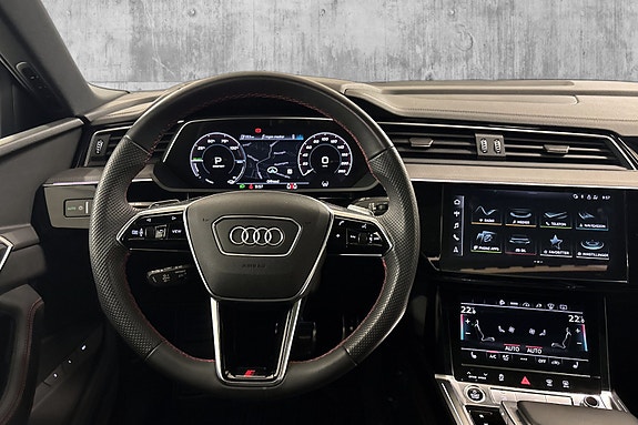 Audi Q8 e-tron 15 of 30