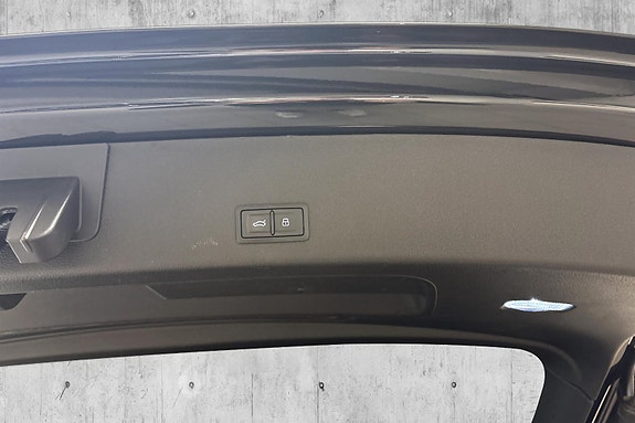 Audi Q8 e-tron 10 of 30