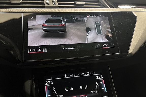 Audi Q8 e-tron 23 of 30