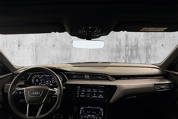 Audi Q8 e-tron 26 of 30
