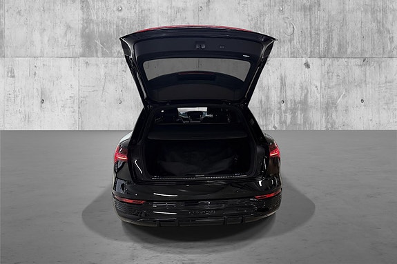 Audi Q8 e-tron 9 of 30