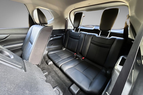 Nissan X-Trail 18 of 20
