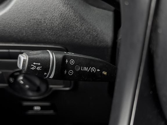 Mercedes-Benz Vito 16 of 21