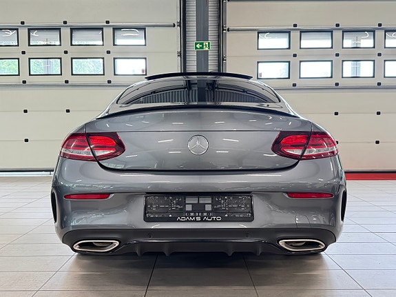 Mercedes-Benz C200 13 of 30