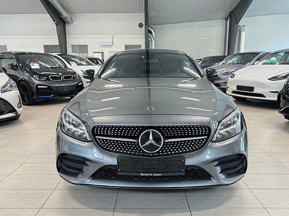 Mercedes-Benz C200 7 of 30