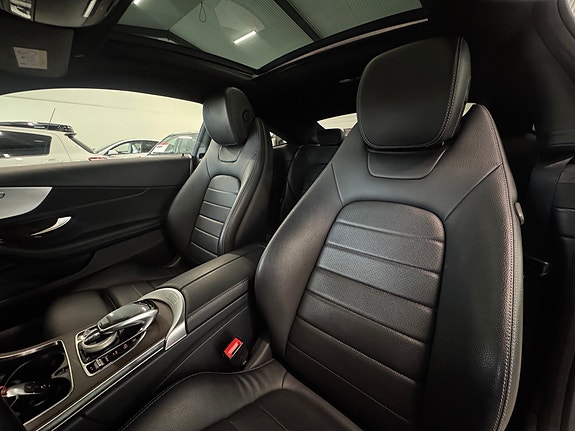Mercedes-Benz C200 22 of 30