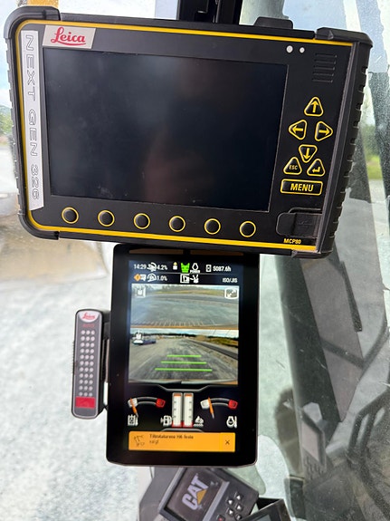 Cat 326 19 of 26