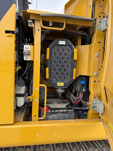 Cat 326 8 of 26