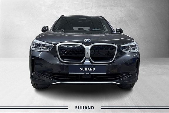 BMW iX3 8 of 30