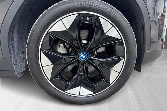 BMW iX3 21 of 30