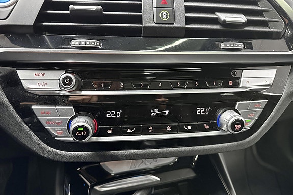 BMW iX3 15 of 30