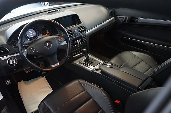Mercedes-Benz E250 7 of 11