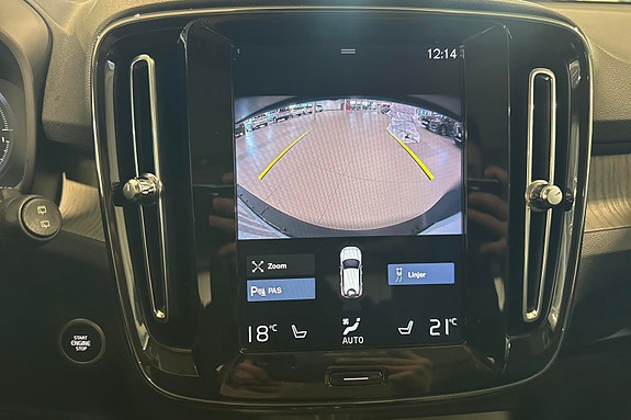 Volvo XC40 13 of 30