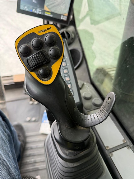 Liebherr 924 18 of 26