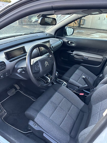 Citroen C4 Cactus 9 of 11
