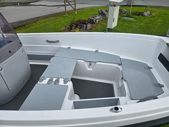 Terhi 450CC med Honda BF40 og Lowrance Eagle 9. Utstillingsmodell 9 of 11
