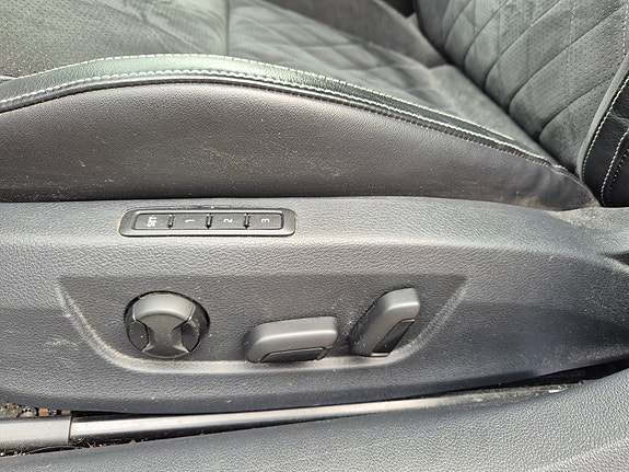Skoda Superb 22 of 30