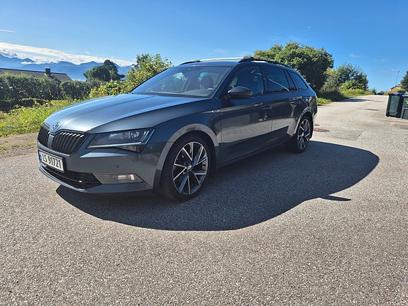 Skoda Superb 2 of 30
