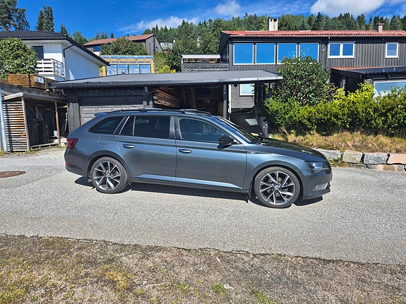 Skoda Superb 18 of 30