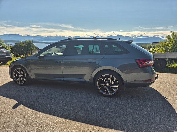Skoda Superb 13 of 30