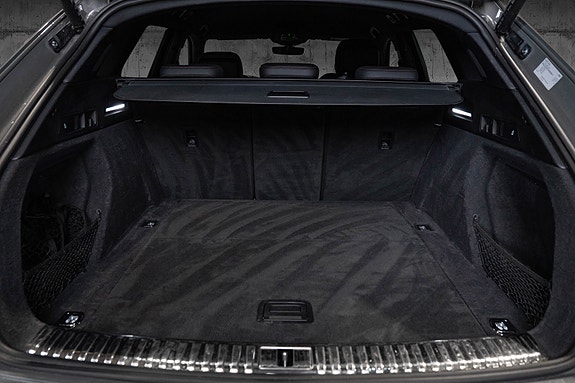 Audi e-tron 13 of 30