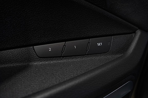 Audi e-tron 18 of 30