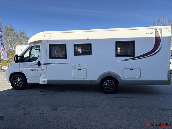 Rapido 665 F-SCANDINAVIAN EXCLUSIVE-MARKISE-SYKKELSTATIV-ALDE-FORMSYDDE GULVTEPPER-LITHIUM-AUTOMAT-ENKLE SENGER-NYSERVET++ 6 of 30