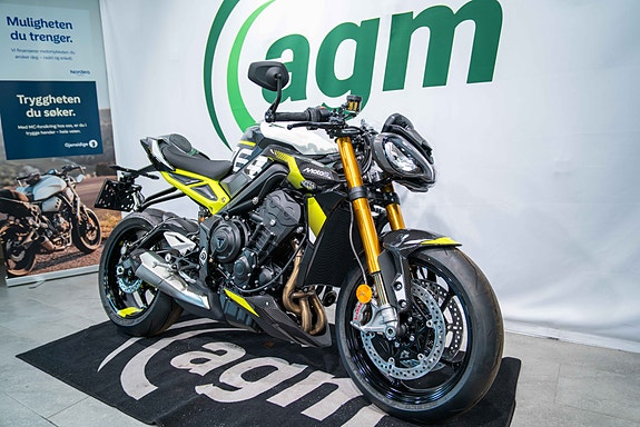 Triumph Street Triple RS Moto 2 Kungått 20 mil- som ny!! 2 of 30