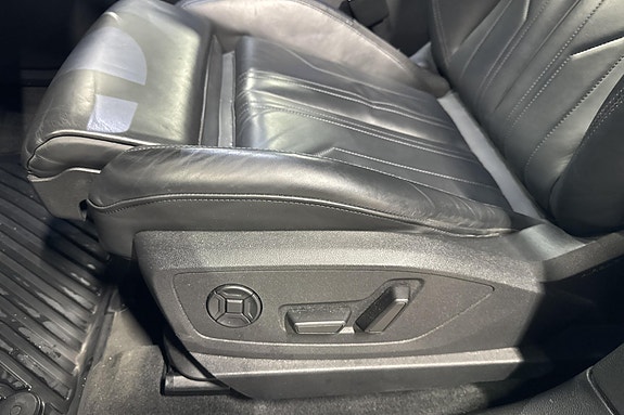 Audi e-tron 22 of 28