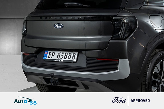 Ford Explorer 7 of 30