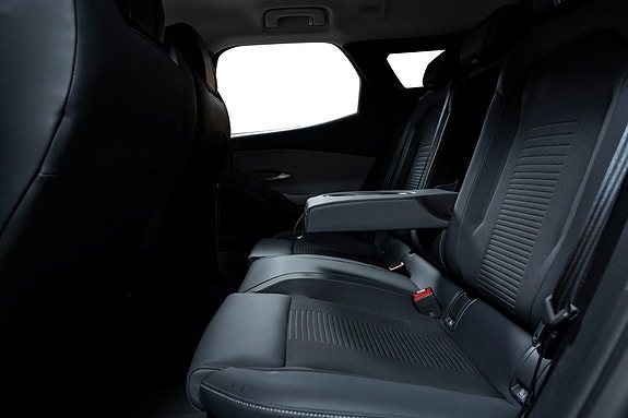 Ford Explorer 27 of 30